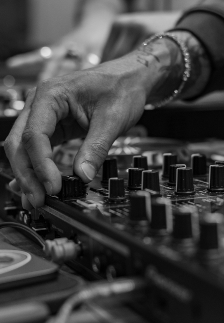 Contact DJ KMBRK image
